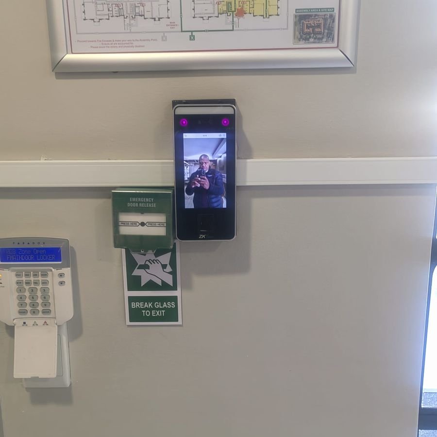 Alarm keypad and facial terminal indoor